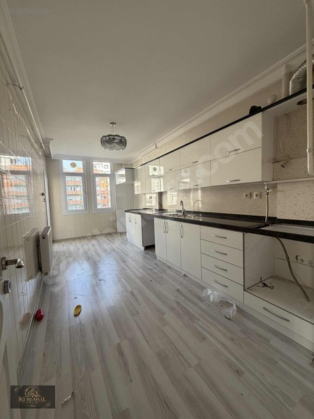 Kurumsal'dan M.bulvar Üzeri 3+1 Doğalgazlı Kaçmaz Daire — fotoğraf 2