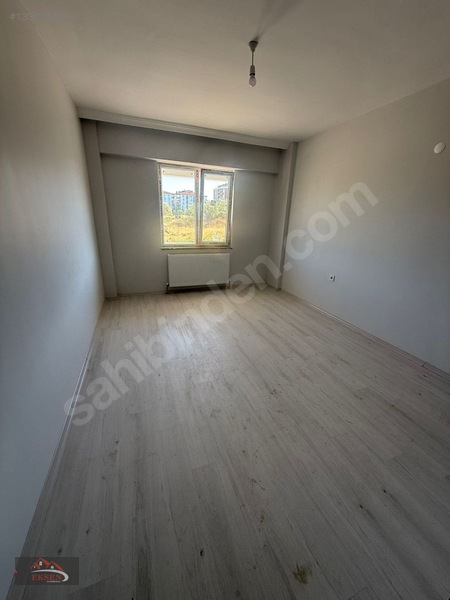 Eksen'den Sunguroğlu Mh. Karakoca Sitesinde Giriş Kat 3+1 — fotoğraf 8