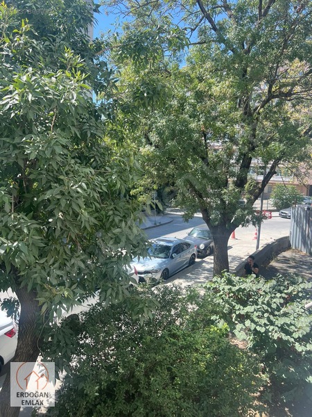 Akmerkez Karşısı Az Katlı Binada Bakımlı Mobilyalı 2+1 — fotoğraf 8