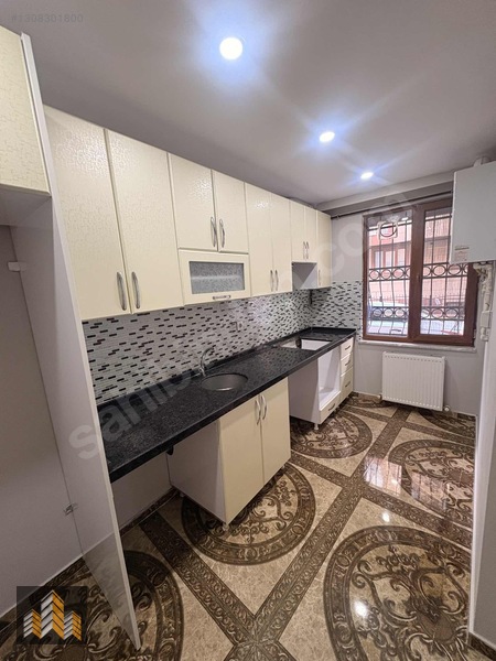 Aak Emlak | 3+1 Müstakil Girişli Kullanışlı | 100 M2 — fotoğraf 10