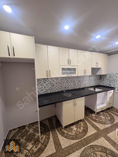 Aak Emlak | 3+1 Müstakil Girişli Kullanışlı | 100 M2 — fotoğraf 11