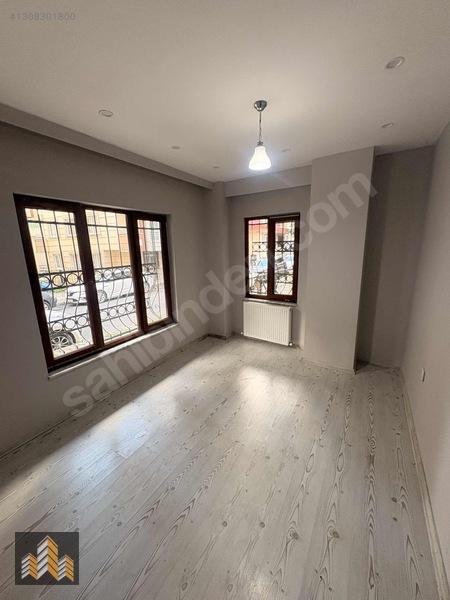 Aak Emlak | 3+1 Müstakil Girişli Kullanışlı | 100 M2 — fotoğraf 15