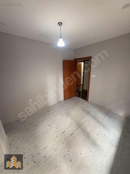 Aak Emlak | 3+1 Müstakil Girişli Kullanışlı | 100 M2 — fotoğraf 17
