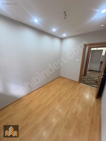 Aak Emlak | 3+1 Müstakil Girişli Kullanışlı | 100 M2 — fotoğraf 21