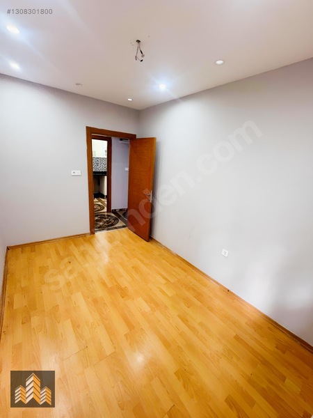 Aak Emlak | 3+1 Müstakil Girişli Kullanışlı | 100 M2 — fotoğraf 22