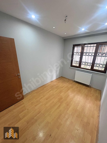 Aak Emlak | 3+1 Müstakil Girişli Kullanışlı | 100 M2 — fotoğraf 23