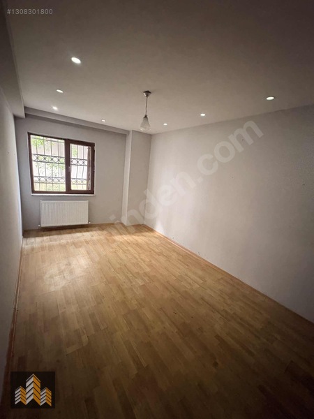 Aak Emlak | 3+1 Müstakil Girişli Kullanışlı | 100 M2 — fotoğraf 24