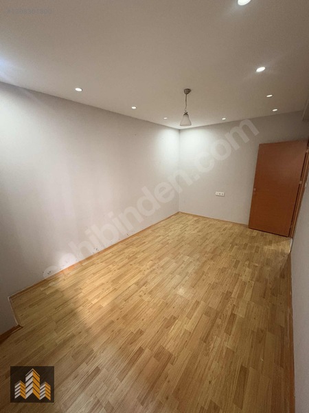 Aak Emlak | 3+1 Müstakil Girişli Kullanışlı | 100 M2 — fotoğraf 28