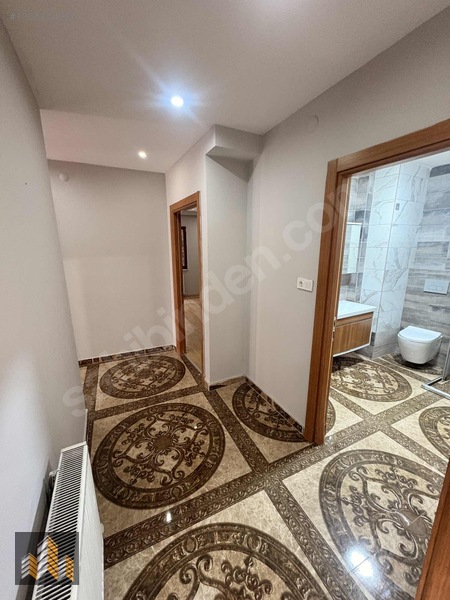 Aak Emlak | 3+1 Müstakil Girişli Kullanışlı | 100 M2 — fotoğraf 30