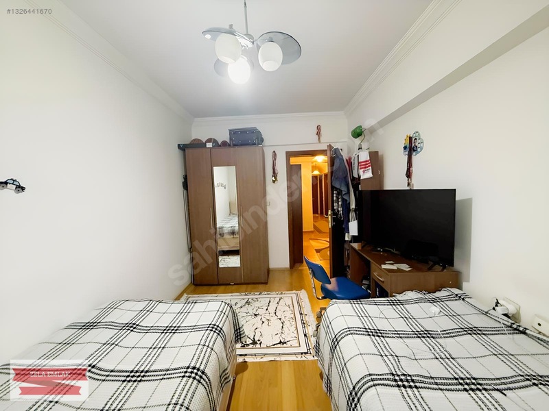 Elvan Mahallesı'nde 3 + 1 Ara Kat Acıl Satılık Daıre — fotoğraf 9