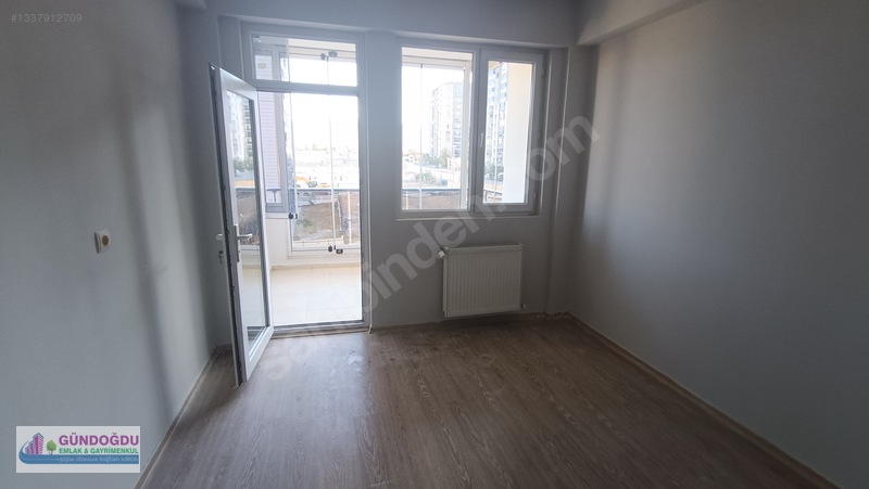 Gündoğdu Emlaktan Barguzuda Kiralık 3+1 Daire — fotoğraf 11