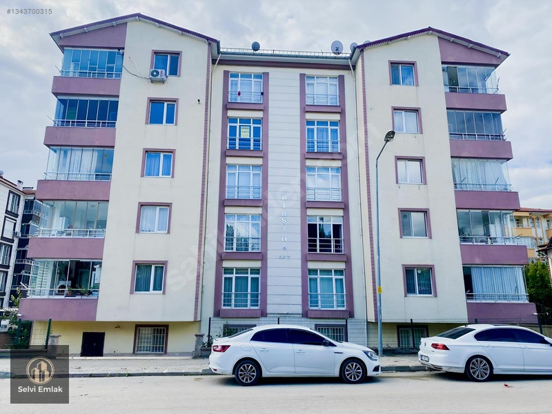 Selvi Emlak'tan Ara Kat Yürüyüş Yoluna Cephe Dairemiz — fotoğraf 18