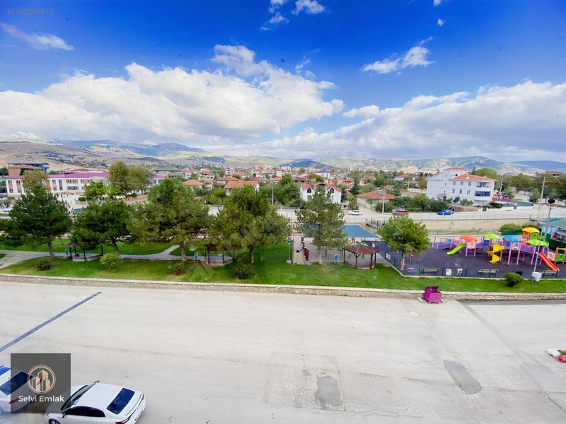 Selvi Emlak'tan Ara Kat Yürüyüş Yoluna Cephe Dairemiz — fotoğraf 23