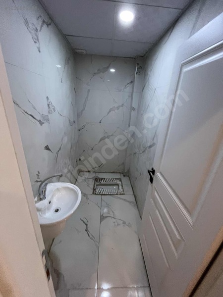 Acil Satılık | Sıfır 3+1 | 140 M² | Site İçerisinde | — fotoğraf 10