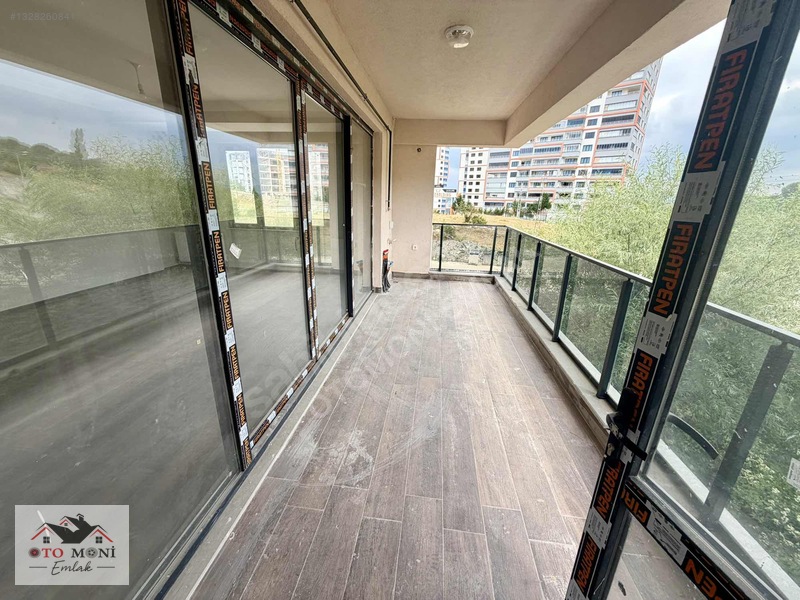 Budamış Mahallesinde 175 M² 4+1 | Kış Bahçeli | 3 Cepheli | — fotoğraf 16