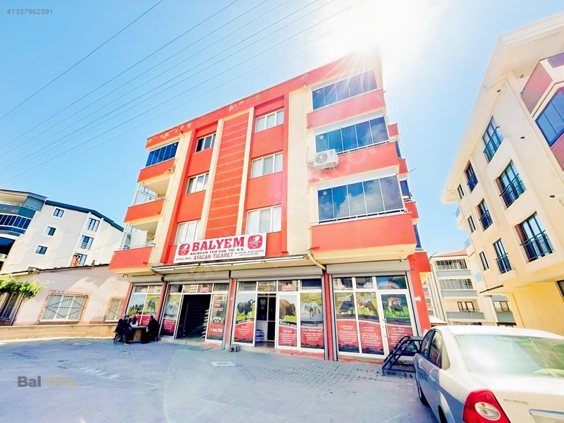 C21 Bal'dan Paşaalanı Mah.'de Arakat Kiralık 3+1 Daire