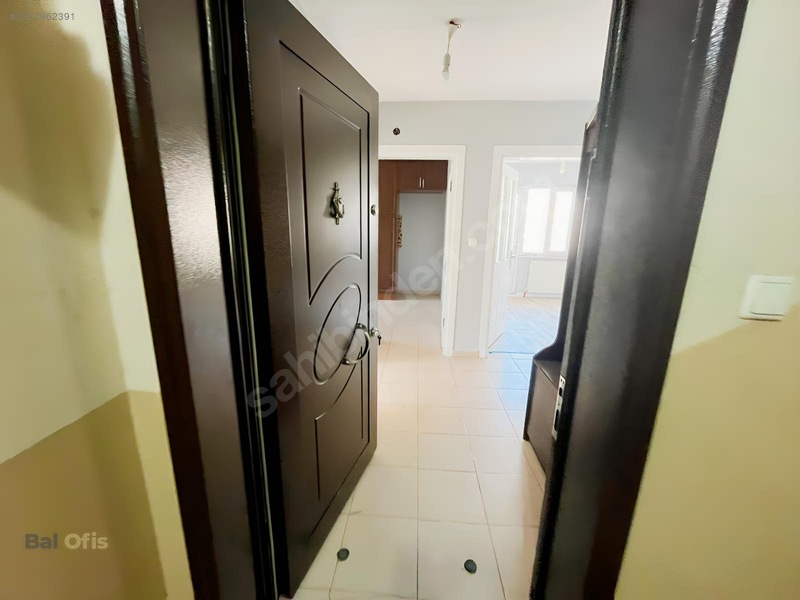 C21 Bal'dan Paşaalanı Mah.'de Arakat Kiralık 3+1 Daire — fotoğraf 13