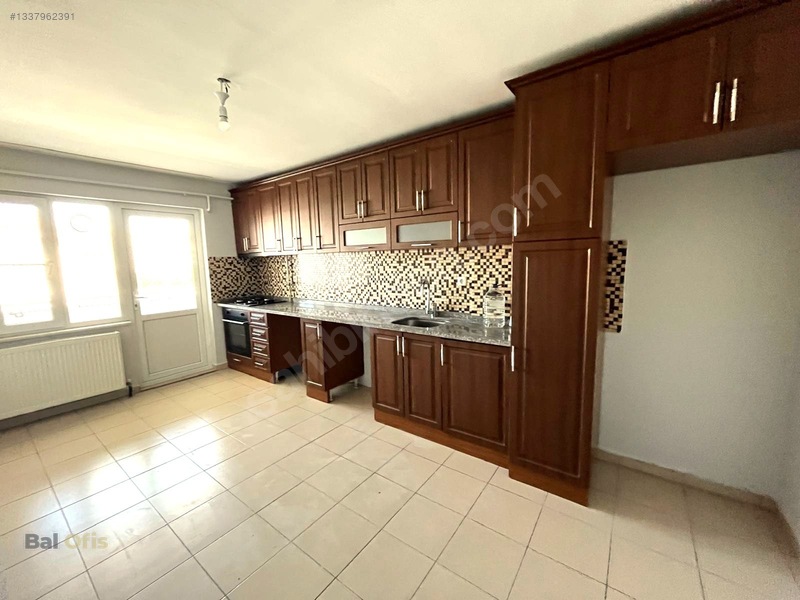 C21 Bal'dan Paşaalanı Mah.'de Arakat Kiralık 3+1 Daire — fotoğraf 19