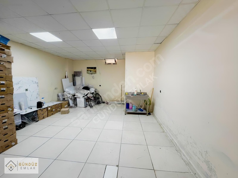 Şehrin Parlak Bölgesinde 90m2 Düz Girişli Dükkanımız Satılıktır. — fotoğraf 10