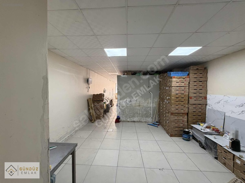 Şehrin Parlak Bölgesinde 90m2 Düz Girişli Dükkanımız Satılıktır. — fotoğraf 13