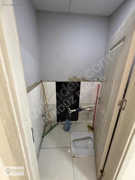 Şehrin Parlak Bölgesinde 90m2 Düz Girişli Dükkanımız Satılıktır. — fotoğraf 14