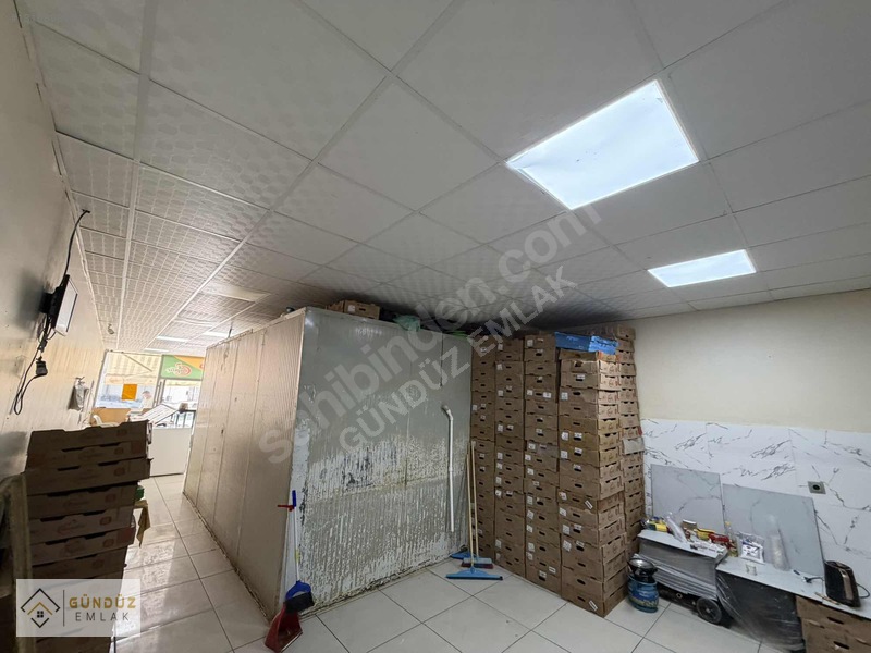 Şehrin Parlak Bölgesinde 90m2 Düz Girişli Dükkanımız Satılıktır. — fotoğraf 16