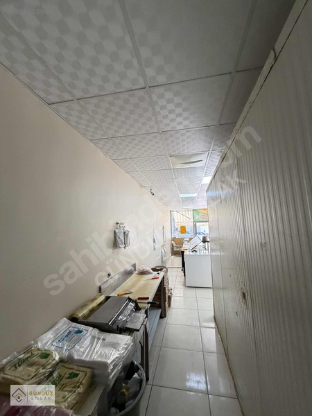 Şehrin Parlak Bölgesinde 90m2 Düz Girişli Dükkanımız Satılıktır. — fotoğraf 18
