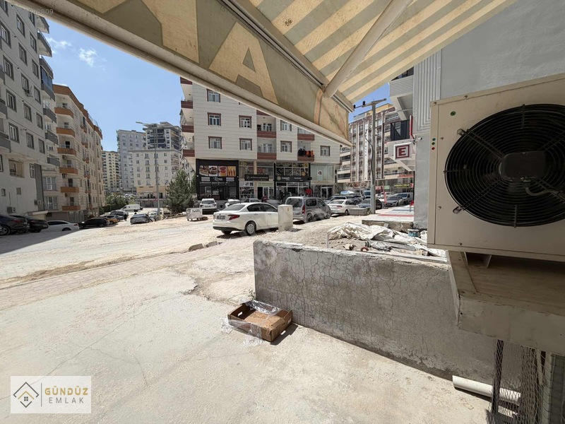 Şehrin Parlak Bölgesinde 90m2 Düz Girişli Dükkanımız Satılıktır. — fotoğraf 21