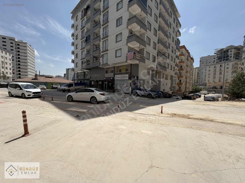 Şehrin Parlak Bölgesinde 90m2 Düz Girişli Dükkanımız Satılıktır. — fotoğraf 23