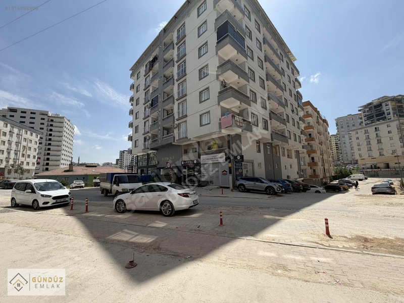 Şehrin Parlak Bölgesinde 90m2 Düz Girişli Dükkanımız Satılıktır. — fotoğraf 27