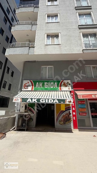Şehrin Parlak Bölgesinde 90m2 Düz Girişli Dükkanımız Satılıktır. — fotoğraf 34