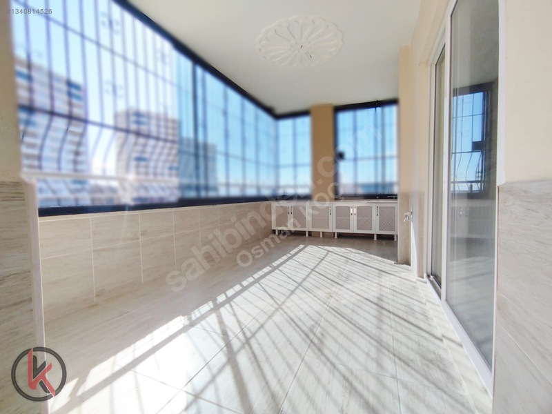 Beykent'te Cam Balkon Duvar Kağıtlı Geniş Oturumlu 3+1 Lüks Dai — fotoğraf 4
