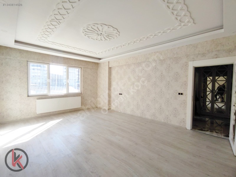 Beykent'te Cam Balkon Duvar Kağıtlı Geniş Oturumlu 3+1 Lüks Dai — fotoğraf 6