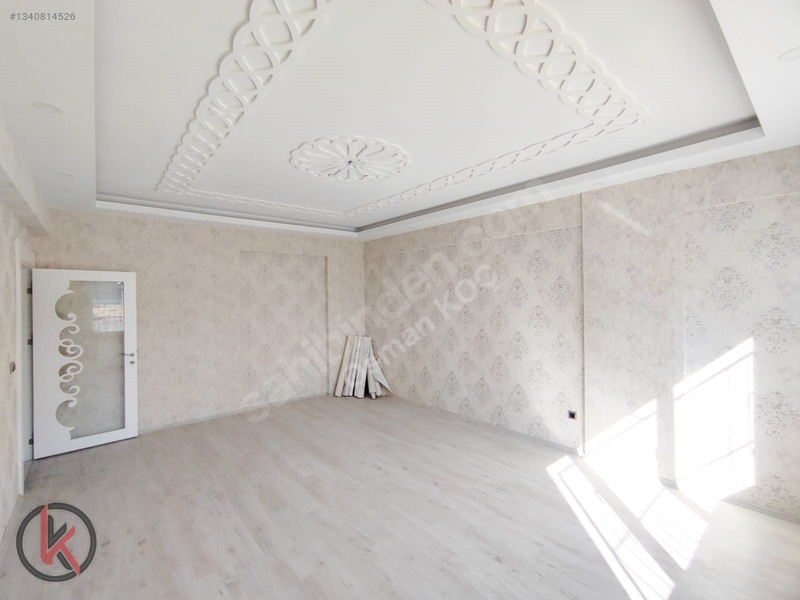 Beykent'te Cam Balkon Duvar Kağıtlı Geniş Oturumlu 3+1 Lüks Dai — fotoğraf 9