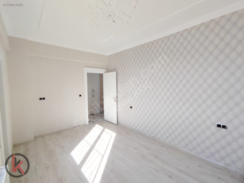 Beykent'te Cam Balkon Duvar Kağıtlı Geniş Oturumlu 3+1 Lüks Dai — fotoğraf 21