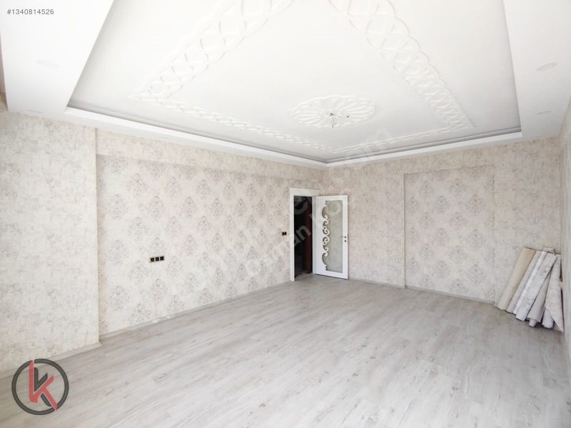 Beykent'te Cam Balkon Duvar Kağıtlı Geniş Oturumlu 3+1 Lüks Dai — fotoğraf 27
