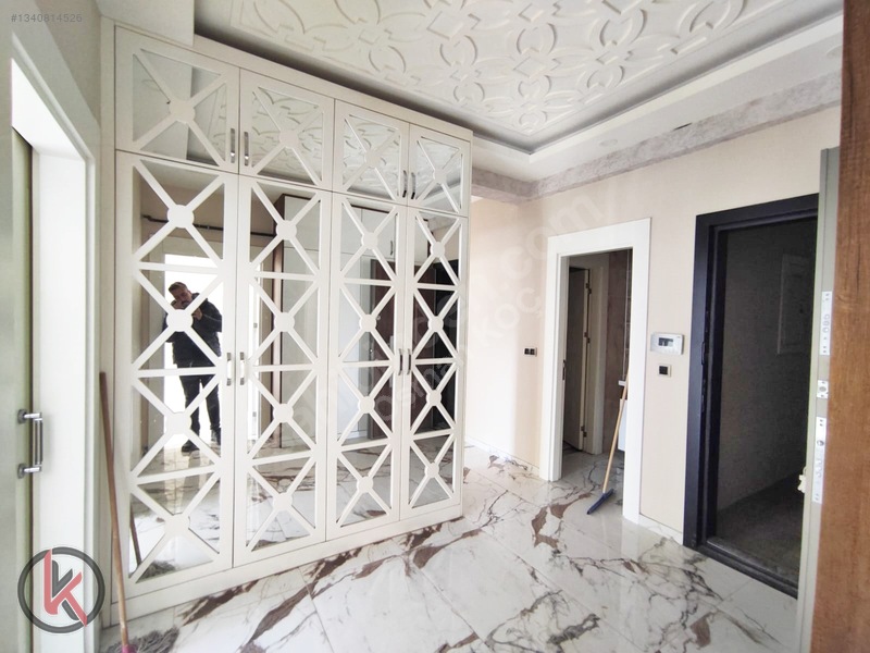 Beykent'te Cam Balkon Duvar Kağıtlı Geniş Oturumlu 3+1 Lüks Dai — fotoğraf 28