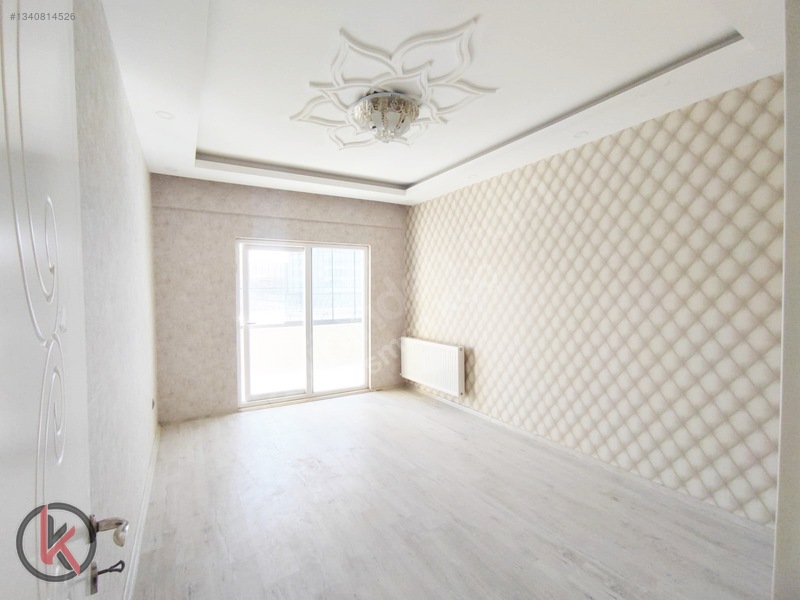 Beykent'te Cam Balkon Duvar Kağıtlı Geniş Oturumlu 3+1 Lüks Dai — fotoğraf 30