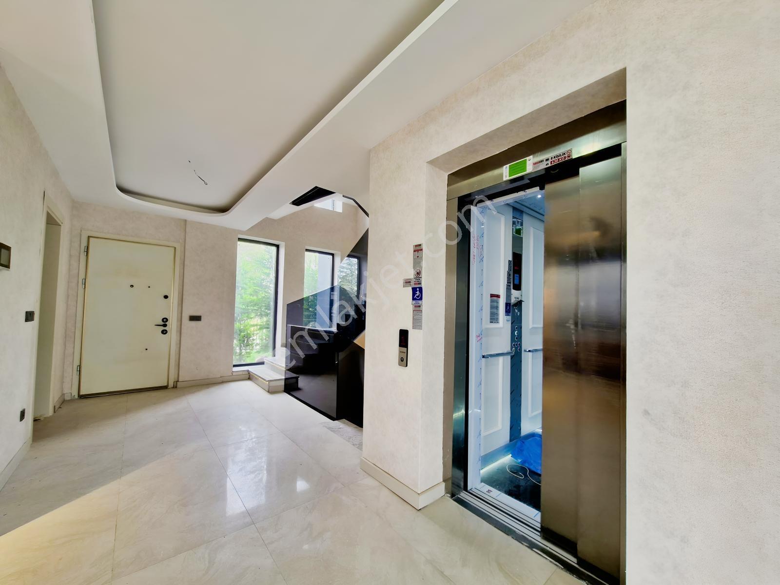 İncek Kızılcaşar Tek Yapıda Emsalsiz Asansörlü 4+2 Satılık Villa — fotoğraf 5