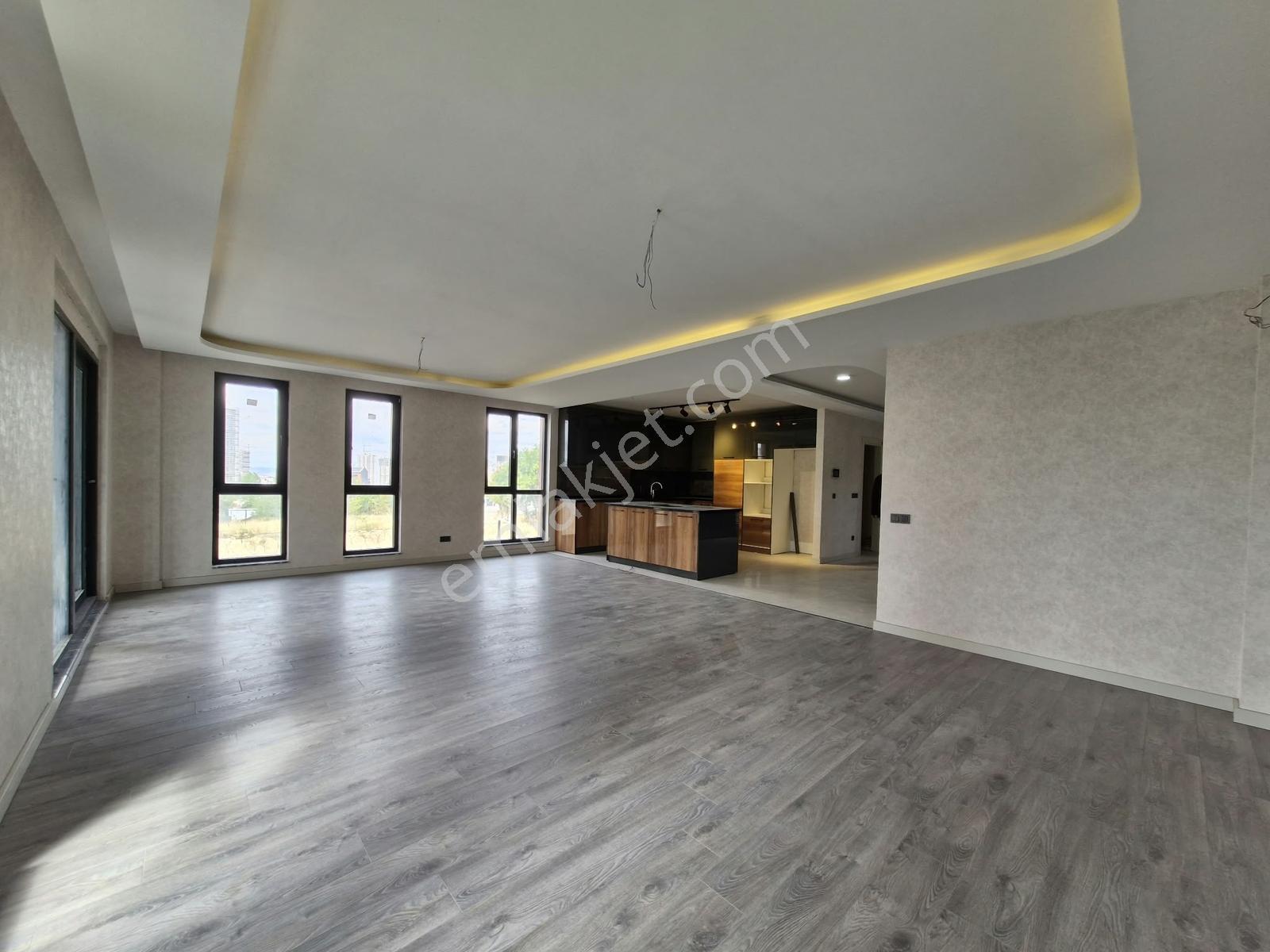 İncek Kızılcaşar Tek Yapıda Emsalsiz Asansörlü 4+2 Satılık Villa — fotoğraf 7