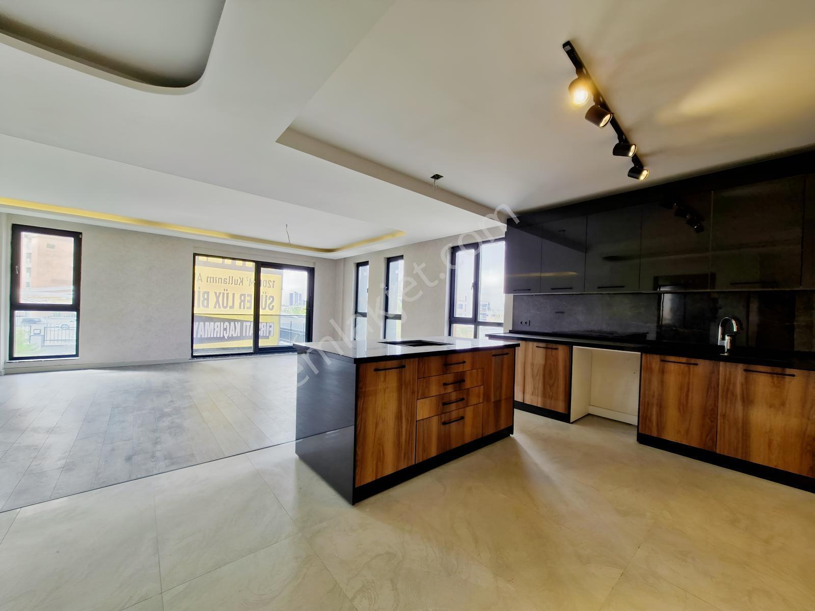 İncek Kızılcaşar Tek Yapıda Emsalsiz Asansörlü 4+2 Satılık Villa — fotoğraf 12