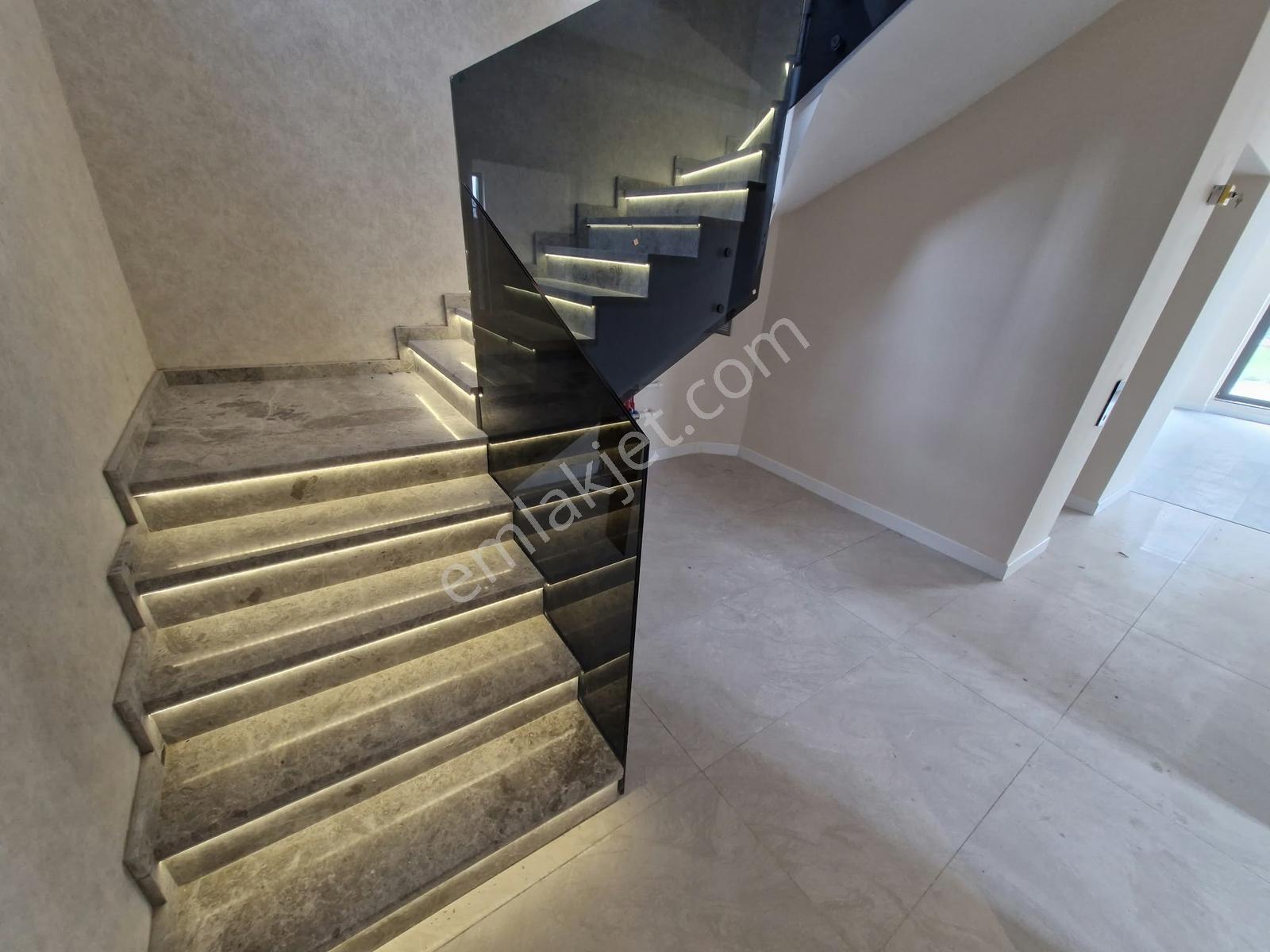 İncek Kızılcaşar Tek Yapıda Emsalsiz Asansörlü 4+2 Satılık Villa — fotoğraf 15