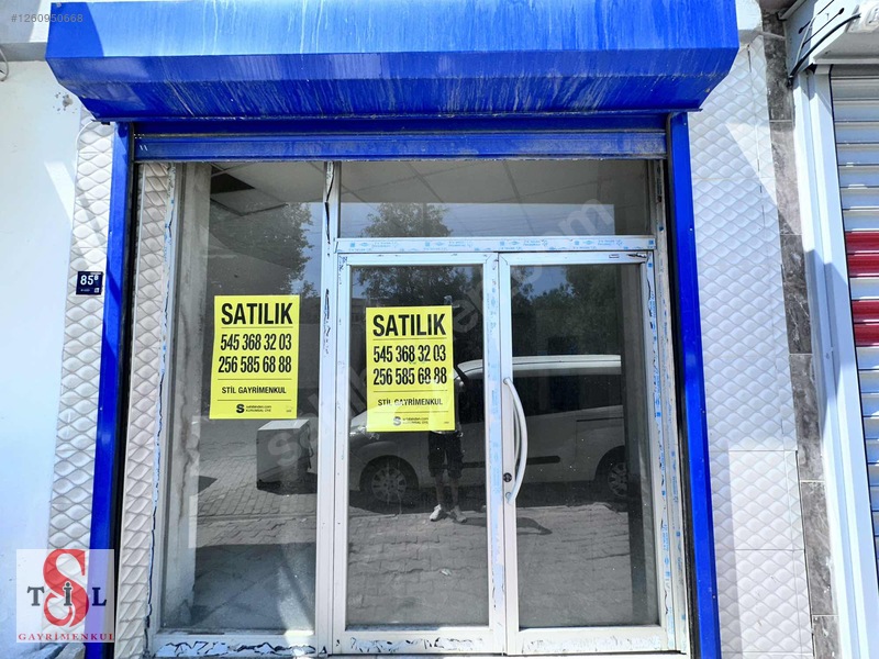 İstiklal Mahallesi'nde Otomatik Kepenkli, 80+75m² Satılık Mağaza — fotoğraf 6
