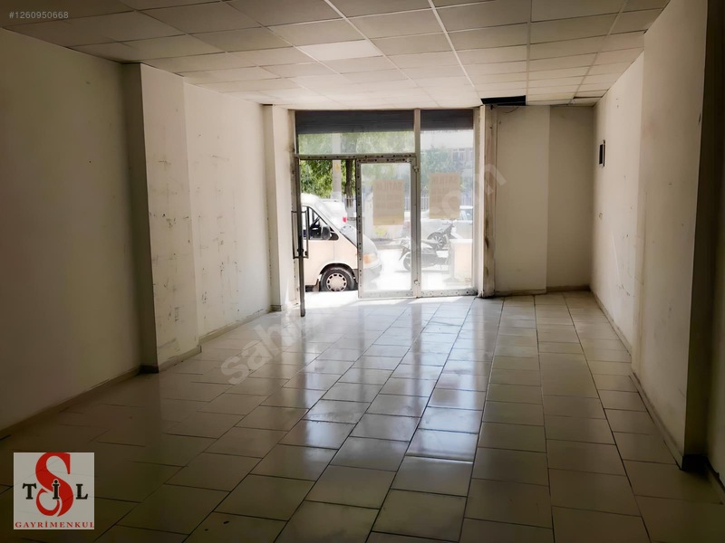 İstiklal Mahallesi'nde Otomatik Kepenkli, 80+75m² Satılık Mağaza — fotoğraf 11