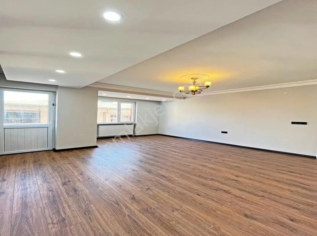 Cumhuriyet'te Site İçi Geniş M2 2+1 Satılık Daire — fotoğraf 5