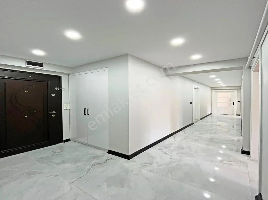 Cumhuriyet'te Site İçi Geniş M2 2+1 Satılık Daire — fotoğraf 8