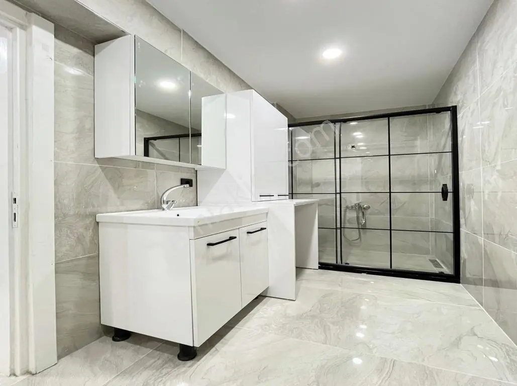 Cumhuriyet'te Site İçi Geniş M2 2+1 Satılık Daire — fotoğraf 9