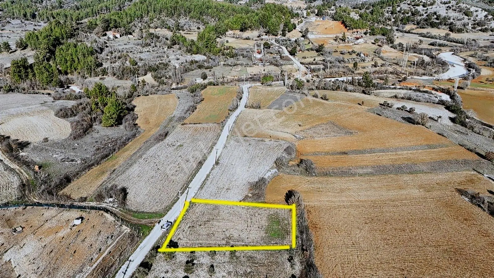 Yenibağyaka'da Köye Yakın Anayol Kenarı 1222 M2 Tarla — fotoğraf 9