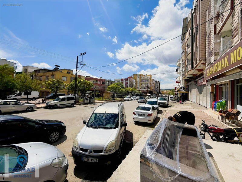 Cadde Üzeri Satılık 6 Katlı İş Yeri (1500m²) — fotoğraf 5