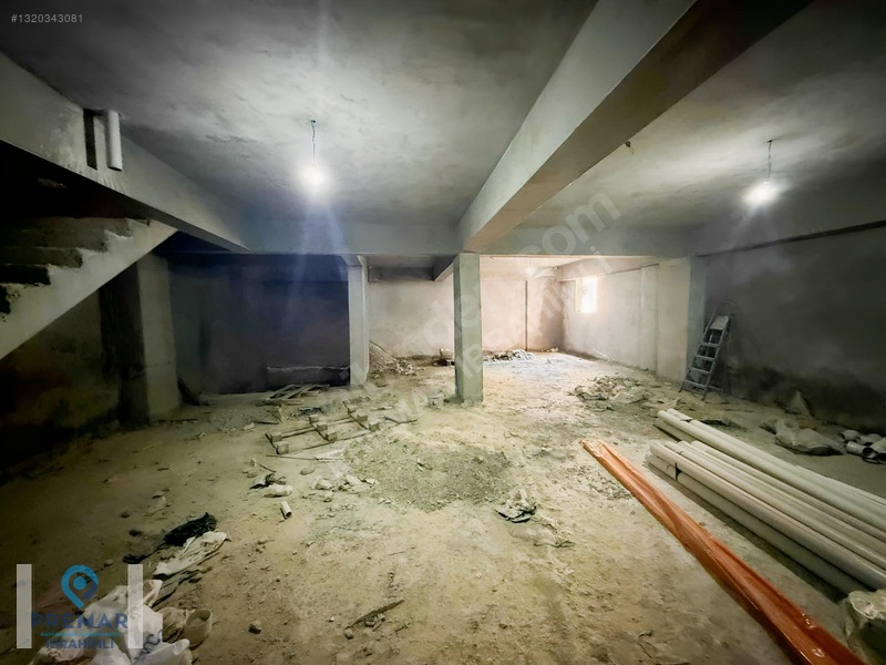 Cadde Üzeri Satılık 6 Katlı İş Yeri (1500m²) — fotoğraf 8